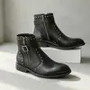 Botas altas de cuero para hombre transfronterizas, botas casuales de punta fina estilo británico para negocios, botas de cuero de gran tamaño con cierre de hebilla de calidad de exportación