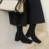 ¡Directo de fábrica! 26 modelo de principios de otoño botas cortas simples de gamuza con tacón grueso y lazo, puntera cuadrada y aumento de altura de 6.5 cm, botas adelgazantes