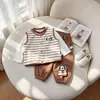 Conjunto de Tres Piezas para Bebé Niño Primavera/Otoño Chaleco Rayado de Bebé Top de Manga Larga Pantalones Jogger Set Infantil de Dibujos Animados de Cachorro