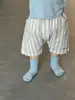 Conjunto de Camisetas de Manga Curta de Verão para Crianças, Estilo Fino, Roupa de Verão para Bebê 2026, Conjunto de Shorts Listrados para Meninos Estilo Coreano