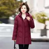 Nueva colección otoño e invierno 2026: abrigo de algodón para mujer de longitud media, acolchado y cálido, con capucha, diseñado para mujeres de mediana edad y madres