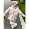 Jaqueta Leve de Algodão Canelado com Capuz Assimétrico e Zíper Solta Feminina 2026 Moda Casal Estilo Plus Size Roupa de Exterior Fina
