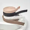 Cor em estoque Conjunto Espinha de Peixe anel de aço perfurado com acessórios de sutiã de lã espessada micro elástico/não elástico lingerie sutiã