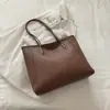 Otoño 2026 Nuevo Bolso de Mano Tote Bolso de Hombro Bolso de Axila Casual Elegante para el Trabajo Texturizado Simple Estilo Coreano