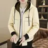 Chaqueta para Hombre 2026 Nueva Tendencia Primavera y Otoño Estilo Delgado Marca de Moda Chaqueta con Capucha Estilo Joven Ropa Fresca de Alta Gama para Hombre