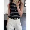 Colete de Tricô com Corrente e Listras de Seda Gelada para Mulheres, Novo Estilo Coreano de Verão, Peça de Roupa Doce e Picante, Top Curto Sem Mangas de Cintura Alta