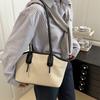 Moda Transfronteiriça Simples Casual Tecida Grande Bolsa de Ombro 2025 Nova Leve para o Dia a Dia Bolsa Tote de Braço ou Mão