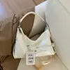 Bolso Bandolera de Moda para Mujer 2025 Estilo Caliente Moda Nicho Cuero Suave Bolso de Hombro para el Trabajo Retro Versátil Bolso de Axila Transfronterizo