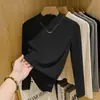 Diseño de espina de pez, camiseta de manga larga con cuello alto a medio y terciopelo alemán, moda para mujer, capa interior versátil, top de otoño