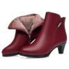 Botines cortos transfronterizos para mujer otoño e invierno Nuevos zapatos cómodos acolchados de algodón botas de tacón medio con forro polar para mujeres de mediana edad zapatos de cuero para mamás botas individuales