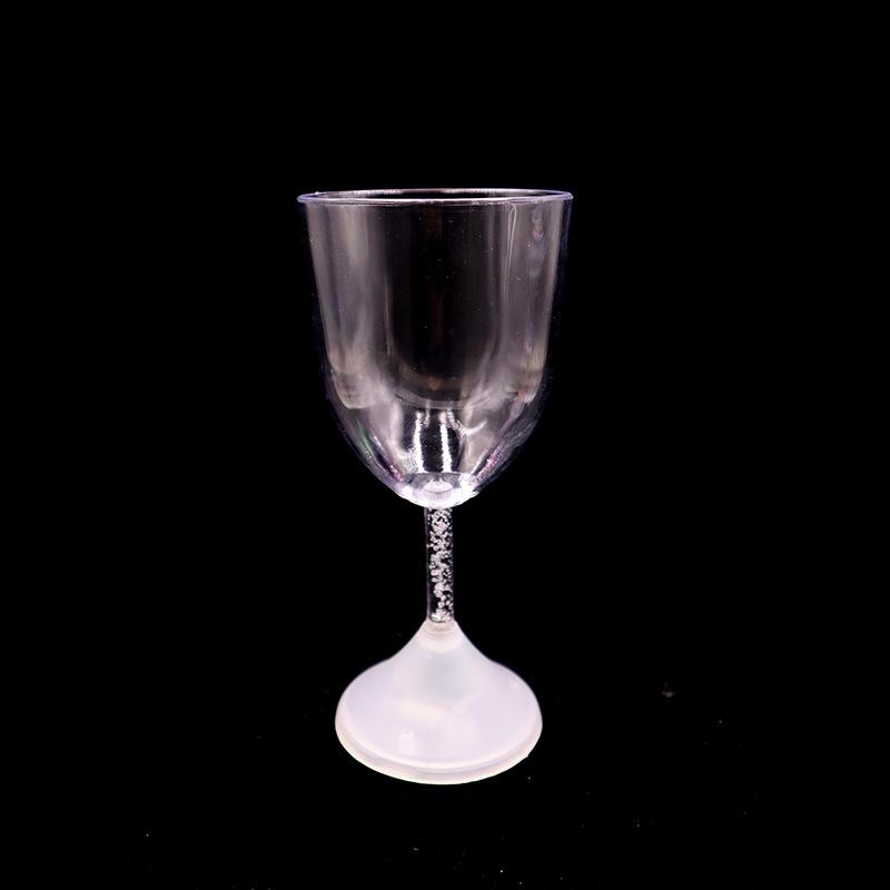 红酒杯.jpg
