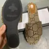 Pantuflas de Comercio Exterior de Talla Grande con Suela Gruesa para Uso Exterior de Mujer Nuevas de Verano 2025 Sandalias de Plataforma Planas Estampadas Europeas y Americanas Venta al por Mayor