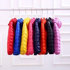 Chaqueta de plumas para niños, versión coreana 2019, estilo ligero, nueva chaqueta de plumas para niños, color sólido, para niños y niñas, tallas pequeñas y medianas.