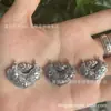 Plata de Ley 999 Plata Carpa Loto Hueco Retro Bolsa de Cierre de Plata Antigua Giratoria Pez Xiangyun Jugando Loto Candado de Vida
