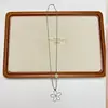 Collar con Colgante de Flor de Metal Estilo Coreano Ins Lujo Ligero Sensación de Alta Gama Diseño de Cadena Larga para Suéter Accesorios con Sentido del Diseño para Mujer