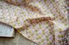 Nueva tela Jacquard fresca y pequeña teñida en hilo, tela con estampado de flores cortadas en la parte inferior de malla floral pequeña, tela para vestidos de primavera y verano.