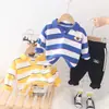 Comércio exterior exportação transfronteiriça roupas infantis meninos suéter listrado calça conjunto de duas peças primavera novo roupas de primavera infantis moda