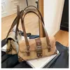 Bolso de mujer de alta calidad transfronterizo, nuevo diseño de nicho para el verano de 2026, bolso de hombro y axila, bolso casual para el trabajo y los desplazamientos