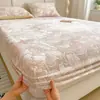 Juego de sábanas de tres piezas, engrosado y estampado, con acabado de terciopelo de leche tridimensional, adecuado para dormitorios de estudiantes, tamaño individual, protector de colchón de 1.5m