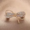 Exquisito Broche de Lazo Completamente Incrustado de Diamantes, Lujoso Pin de Pedrería para Trajes y Abrigos de Mujer, Accesorio Versátil, Directo del Fabricante