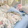 26 modelos nuevos de juegos de sábanas de cuatro piezas para dormitorios estudiantiles, juego de tres piezas con estampado floral de conejito estilo 'ins', apto para todas las estaciones