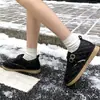 Zapatos de Algodón Cálidos de Felpa para Mujer 2025 Nuevos de Invierno Suela Suave Zapatos de Pan Cuero Suave Zapatos Gorro Planos Mocasines para Mujer