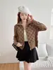 Suéter de Moda para Primavera y Otoño, Estilo Nuevo con Acabado de Alta Gama, Tejido de Punto Estilo Chanel con Letras, Chaqueta Ajustada, Cárdigan con Cremallera