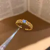 Anel Aberto de Renda com Zircônia Estilo Corte Francês Nicho Alto Padrão Exquisito Anel para Dedo Indicador Extremamente Bonito Versátil Joia de Mão para Mulheres