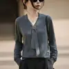 Suéter de Lã Fina com Design de Strass Quente e Fita Verão Moda Coreana Gola Alta Manga Longa Suéter para Mulheres