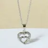 Accesorios de Colgante de Collar de Amor en Forma de Corazón de Acero de Titanio para Mujer, Apilable, Estilo de Alta Gama Otoño e Invierno, Cadena para Clavícula de Acero Inoxidable Incrustada con Circonita