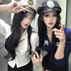 Traje de role play sexy de comissária de bordo e policial bêbada, lingerie sexy, atmosfera de boate, flerte, cos uniforme colado