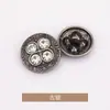 Botones cuadrados con bordes estampados y pedrería en diseño estilo Chanel para abrigos, ropa, gabardinas, suéteres y prendas de punto