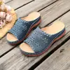 Sandalias planas caladas con estampado floral para mujer, calzado casual, estilo retro para mujeres de mediana edad, sandalias planas, artículo de gran venta internacional