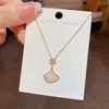 Colar Pingente Leque de Madrepérola de Nicho High-End Transfronteiriço Europeu e Americano Exquisito Elegante Versátil Corrente Clavícula Joia