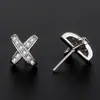 Temblores de mano rápidos aretes de moissanita en vivo aretes de diamante de color aretes de cabeza de vaca aretes simples de diamante Mosan una generación de cabello