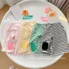 Camiseta Básica de Color Caramelo para Niños 2024 Otoño Nueva Versión Coreana Camiseta de Manga Larga a Rayas con Parche Base para Bebé