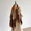 Bufanda para Mujer en Invierno, Flor de Anacardo Retro Exótica Bufanda de Imitación Cachemira Otoño e Invierno, Chal Elegante de Gama Alta Ropa Exterior