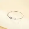 Pulsera Europea y Americana de Nicho Figura de Ocho Infinita Moda Versátil para el Trabajo Cadena Plana de Serpiente Pulsera de Aleación con Símbolo de Infinito Tachonado de Diamantes