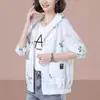Ropa de Protección Solar Talla Grande Verano 2022 Moda con Capucha Estampada para Mamá Ligero Transpirable Abrigo Cárdigan para Mujer