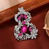 Broche Transfronterizo Nuevo para Mujer, Gama Alta, Lujo Ligero, Versátil, Lujoso, Elegante Accesorio de Pin de Calavera de Cristal para Ramillete