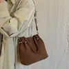 Bolsa de palha estilosa para mulheres, nova coleção de verão 2026, casual e moderna, grande capacidade, bolsa de ombro fashion