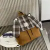 Mochila Pequena Xadrez Color Block Nicho Tendência Cool Estudante Universitário Lona Camurça Grande Capacidade Mochila Feminina Bolsa para Trabalho e Dia a Dia