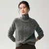 Suéter de cachemira de color liso con cuello alto estilo perezoso para mujer, con un cuello abierto abotonado en diagonal, diseño de punto de ochos y versátil como capa base