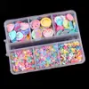Nuevos productos transfronterizos lentejuelas para arte de uñas polvo de purpurina de concha mezclado en caja pegatinas para la cara pegatinas para uñas material decorativo DIY