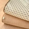 2026 Novo Cobertor de Cama Dupla Face Usável Um Lado Gaze de Camada Dupla Um Lado Lã de Bebê Conjunto de Três Peças Uso Doméstico Roupa de Cama Cobertor Cama