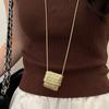 Bolsa Tejida Edad Media Collar Largo Mujer 2024 Nuevo Sentido del Diseño Cadena Lanosa Nicho Único Accesorios Combinables