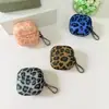 Estampado de Leopardo Transfronterizo Adecuado para Funda de Auriculares Huawei Clip2, Nueva Funda Dura de PC de Imitación de Cuero PU, Estilo de Negocios, Anticaídas