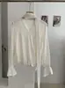KEKEZOON Camisa Elegante de Estilo Maduro para Principios de Otoño con Cuello en V, Textura, Mangas de Campana para Mujer, Color Sólido, Top para el Trabajo 8740