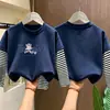Ropa para niños para niños, camiseta de manga larga de otoño, modelo primavera/otoño 2026, camiseta básica de algodón puro, top con diseño de dos piezas falsas para otoño