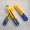 Venta Directa de Fábrica Color Caramelo Color Fruta Fresco y Lindo Estilo Japonés y Coreano Cuchillo de Utilidad Cuchillo para Papel Cuchillo de Exportación Cuchillo de Utilidad para Cortar
